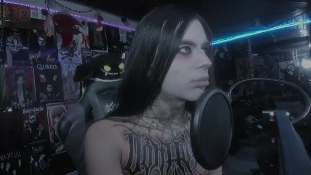 Snapshot of rotten_dreams chatting on 03.07.25 rotten dreams online show from 03.07.25