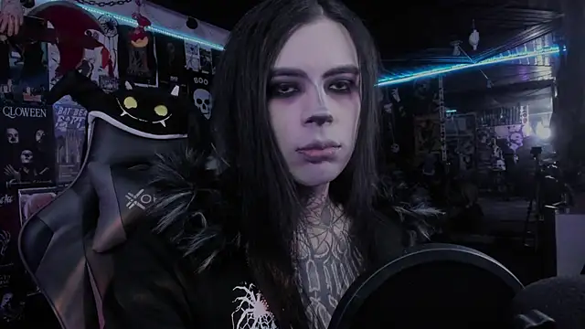 Snapshot of rotten_dreams chatting on 09.23.25 rotten dreams online show from 09.23.25