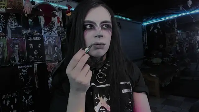 Snapshot of rotten_dreams chatting on 09.25.25 rotten dreams online show from 09.25.25