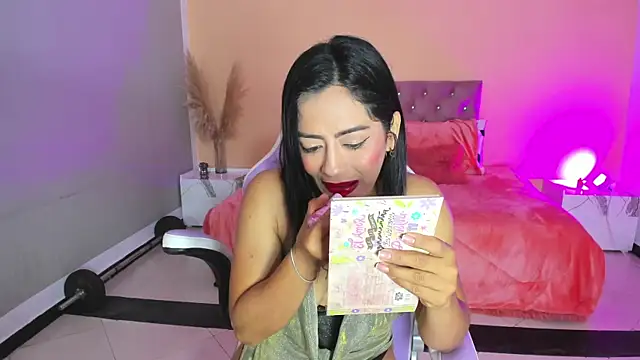 cristal crossfitx online show from 12.04.25