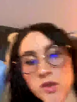 ValentinaOrtiz3 online show from 12.15.25