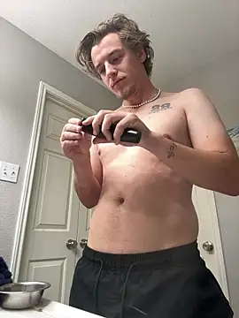 Snapshot of theycallmes3x chatting on 02.11.25 theycallmes3x online show from 02.11.25