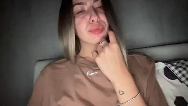 sarrah rossy online show from 09.14.25