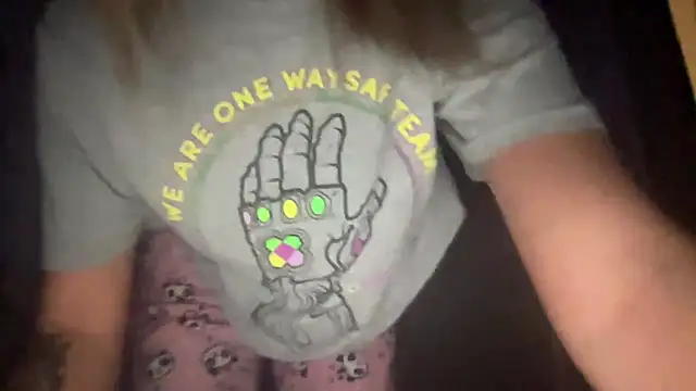 sarrah rossy online show from 11.05.25