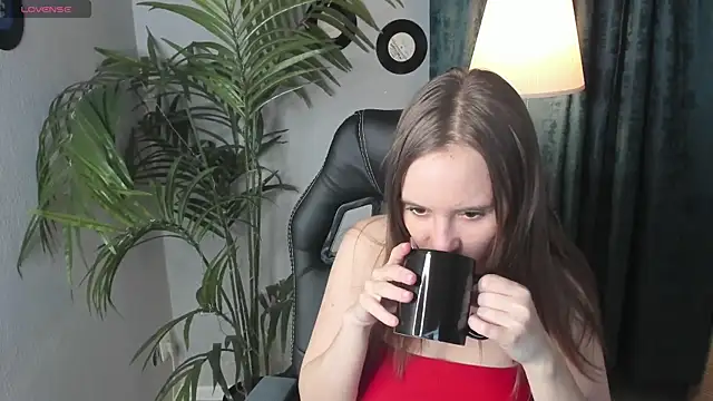 Snapshot of Lika_0ne chatting on 03.14.25 Lika 0ne online show from 03.14.25