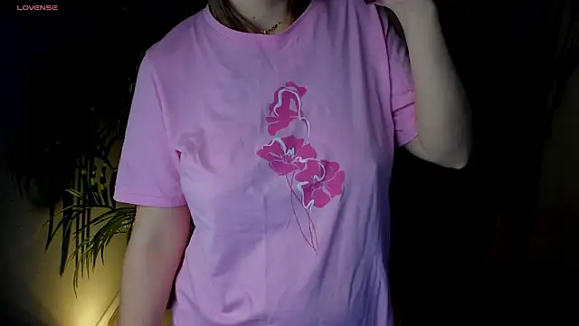 Snapshot of Lika_0ne chatting on 09.28.25 Lika 0ne online show from 09.28.25