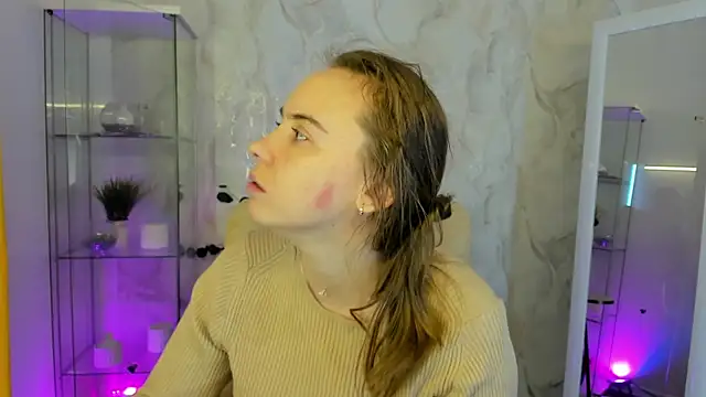 Snapshot of Lika_0ne chatting on 11.05.25 Lika 0ne online show from 11.05.25