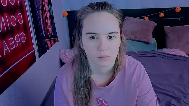 Snapshot of Lika_0ne chatting on 11.28.25 Lika 0ne online show from 11.28.25