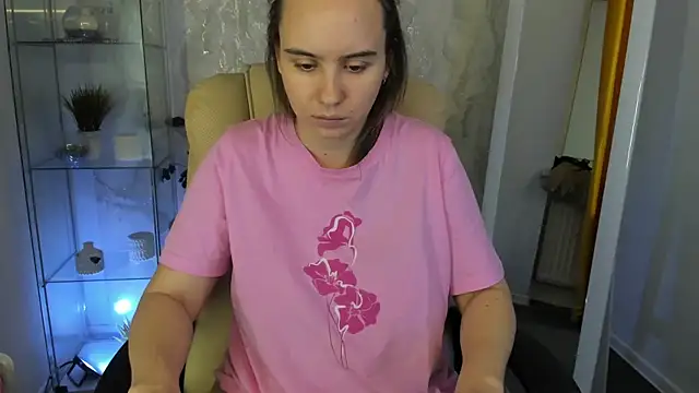 Snapshot of Lika_0ne chatting on 12.03.25 Lika 0ne online show from 12.03.25