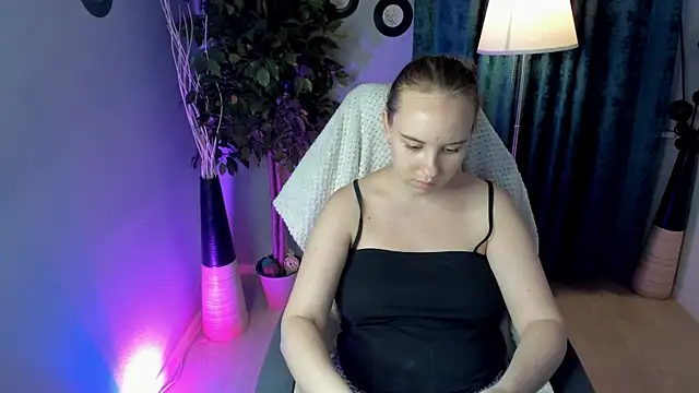Snapshot of Lika_0ne chatting on 07.07.26 Lika 0ne online show from 07.07.26