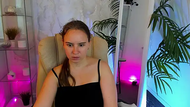 Snapshot of Lika_0ne chatting on 07.28.26 Lika 0ne online show from 07.28.26