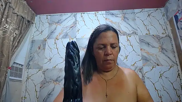 Snapshot of alina_maturehot chatting on 06.07.26 alina maturehot online show from 06.07.26