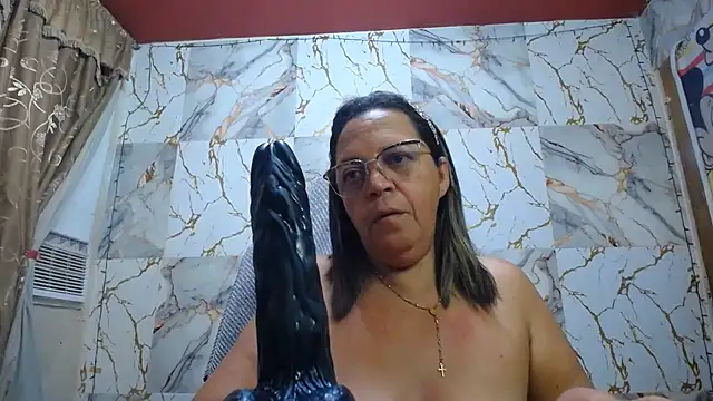 Snapshot of alina_maturehot chatting on 06.08.26 alina maturehot online show from 06.08.26