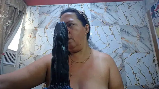 Snapshot of alina_maturehot chatting on 06.09.26 alina maturehot online show from 06.09.26