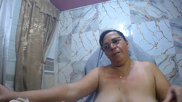 Snapshot of alina_maturehot chatting on 06.24.26 alina maturehot online show from 06.24.26