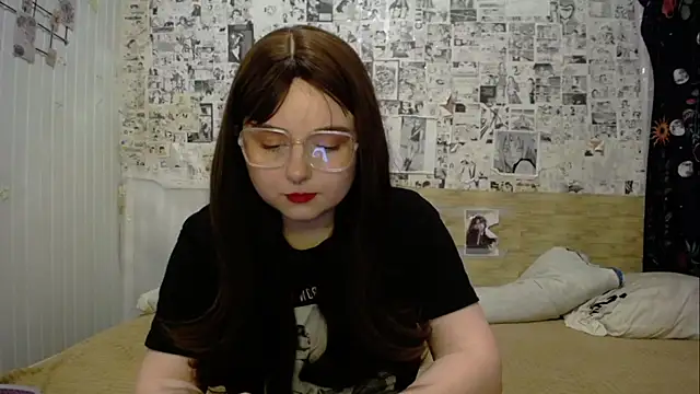 Snapshot of Hokage_ll chatting on 02.15.25 Hokage ll online show from 02.15.25