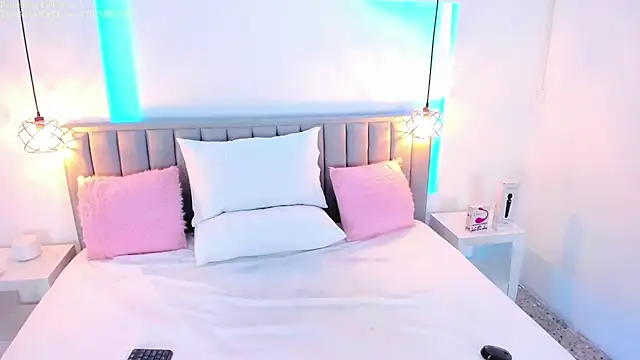 isolari  online show from 12.29.24