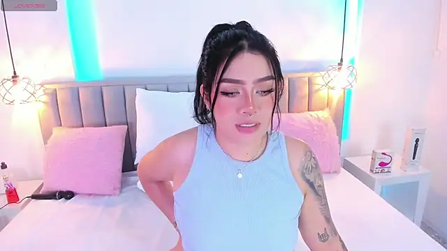 isolari  online show from 01.04.25