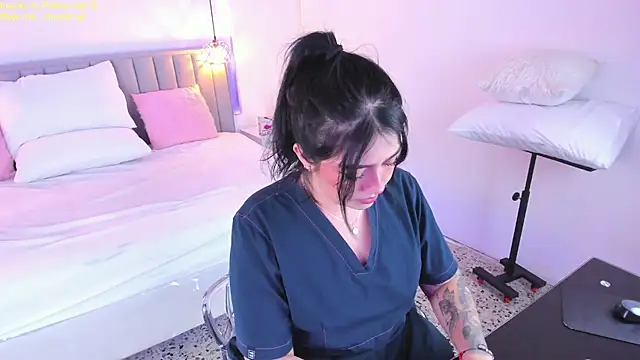 isolari  online show from 01.08.25