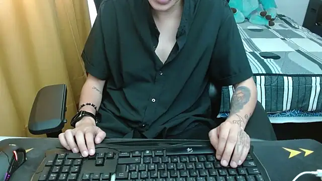 Snapshot of duo_peludoo chatting on 06.22.26 duo peludoo online show from 06.22.26