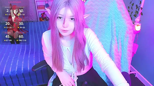 Snapshot of MizukiNoYoru chatting on 12.20.25 MizukiNoYoru online show from 12.20.25