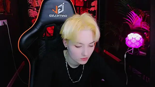 Akemi Sora  online show from 03.07.25