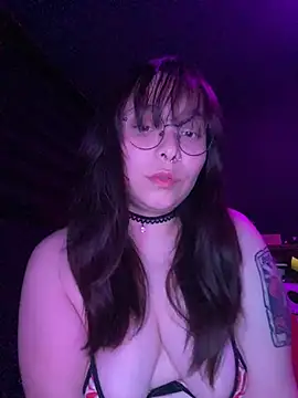 Snapshot of Solo_yoss chatting on 02.04.26 Solo yoss online show from 02.04.26