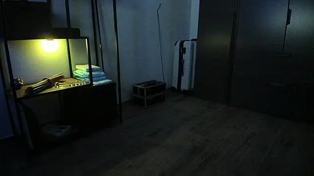 Snapshot of molicaremolicare chatting on 02.14.26 molicaremolicare online show from 02.14.26