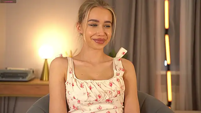  Spring Day  online show from 03.08.26