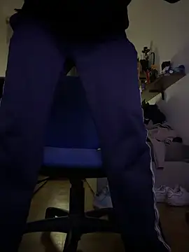 yaxxx03 online show from 11.24.25