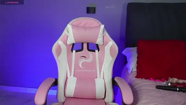 alejandra jonees online show from 12.04.25