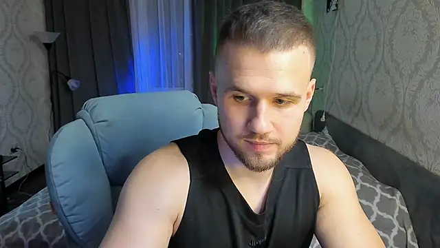 Snapshot of Vladik_b chatting on 02.25.25 Vladik b online show from 02.25.25