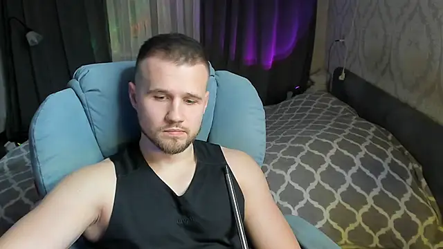 Snapshot of Vladik_b chatting on 02.27.25 Vladik b online show from 02.27.25