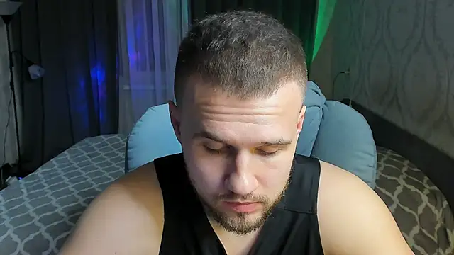 Snapshot of Vladik_b chatting on 03.01.25 Vladik b online show from 03.01.25