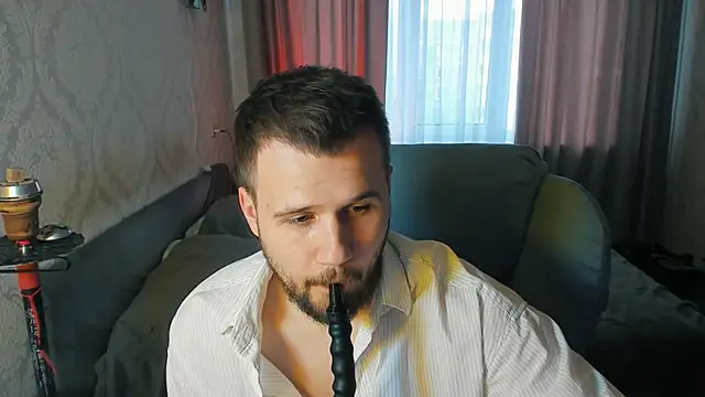 Snapshot of Vladik_b chatting on 05.25.26 Vladik b online show from 05.25.26
