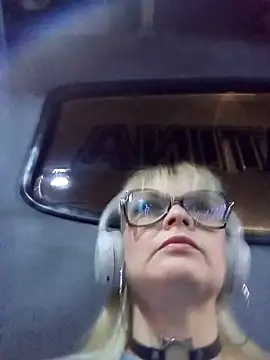 CandieGilson   online show from 03.19.26