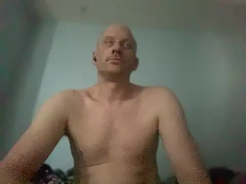 Krzysiekg123 online show from 02.19.25