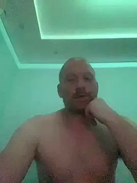 Krzysiekg123 online show from 10.07.25