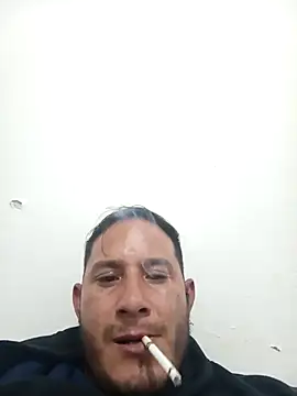 Snapshot of flavio90aaa chatting on 02.15.25 flavio90aaa online show from 02.15.25