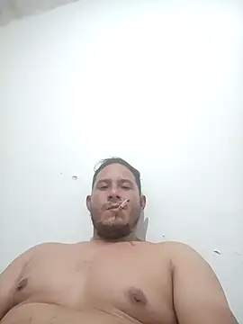 Snapshot of flavio90aaa chatting on 02.15.25 flavio90aaa online show from 02.15.25