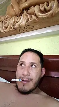 Snapshot of flavio90aaa chatting on 02.21.25 flavio90aaa online show from 02.21.25