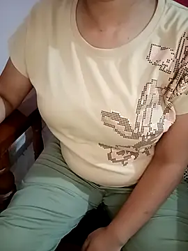 Snapshot of Mannat-222 chatting on 09.24.25 Mannat-222 online show from 09.24.25