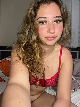 Snapshot of angelicasn0w chatting on 03.13.25 angelicasn0w online show from 03.13.25