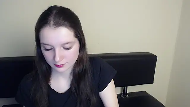  AnissaQuinn  online show from 02.11.25