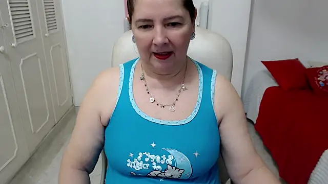 Snapshot of leonela_69 chatting on 06.25.26 leonela 69 online show from 06.25.26