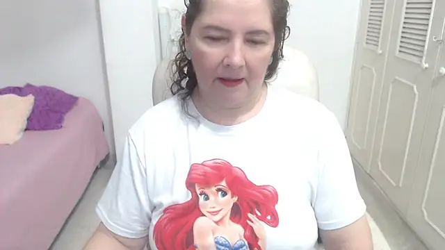 Snapshot of leonela_69 chatting on 07.09.26 leonela 69 online show from 07.09.26