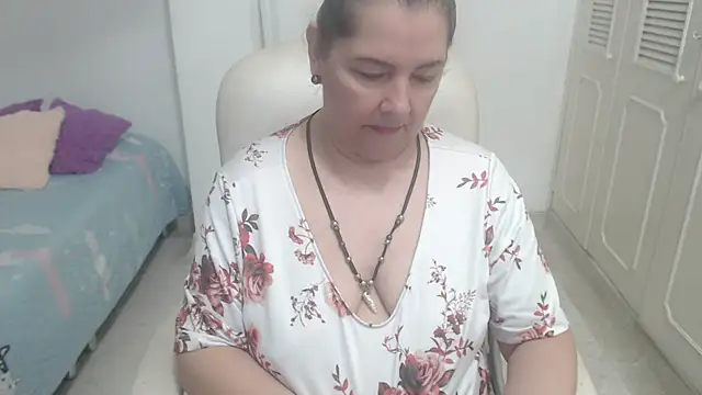 Snapshot of leonela_69 chatting on 07.15.26 leonela 69 online show from 07.15.26