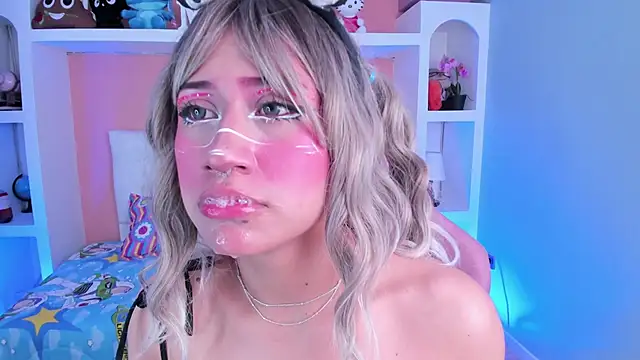 miss   megan online show from 10.02.25