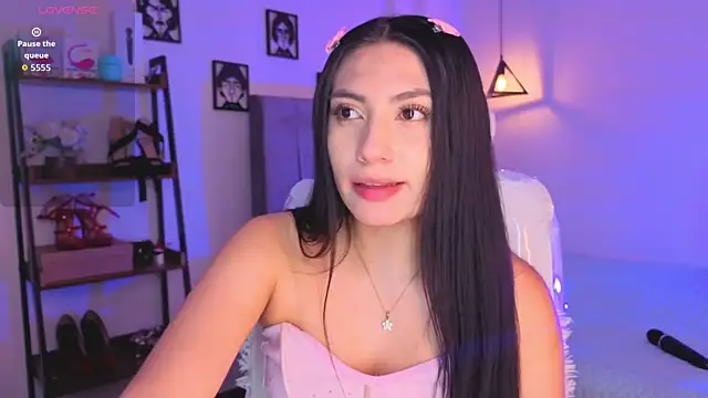 Snapshot of Miller_Vanessa_ chatting on 04.22.26 Miller Vanessa online show from 04.22.26