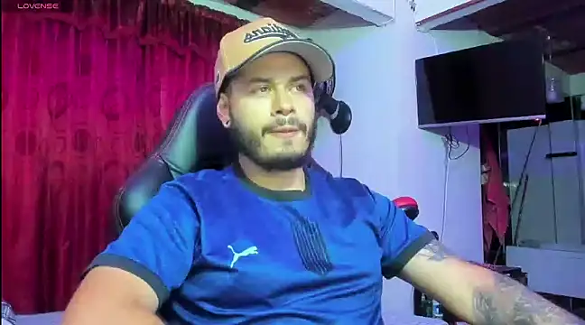 Snapshot of ragnar_lothbrok777 chatting on 03.22.25 ragnar lothbrok777 online show from 03.22.25